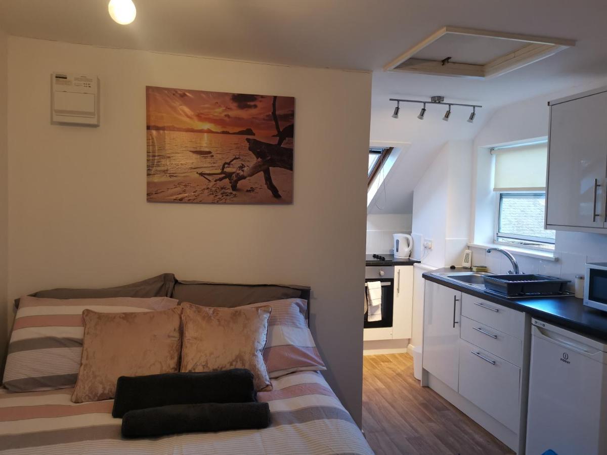Unique Studio III With Free Wifi Maidstone Exterior foto